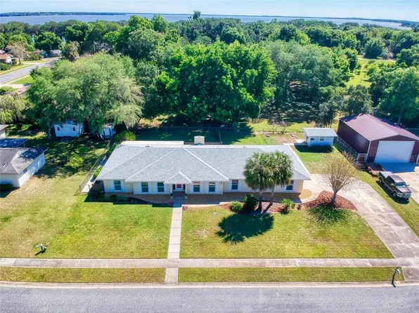 1307 La Salida Way, Leesburg, FL 34748