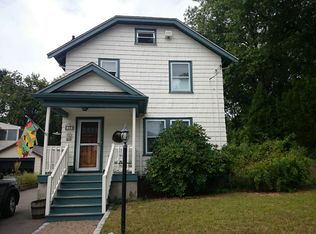 48 Kingsland Rd, West Roxbury, MA 02132