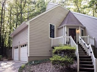 4220 Springdale Ct, Roswell, GA 30075