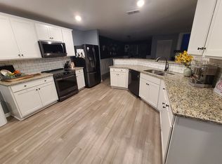 7104 Cameron Trace Dr, Wilmington, NC 28411