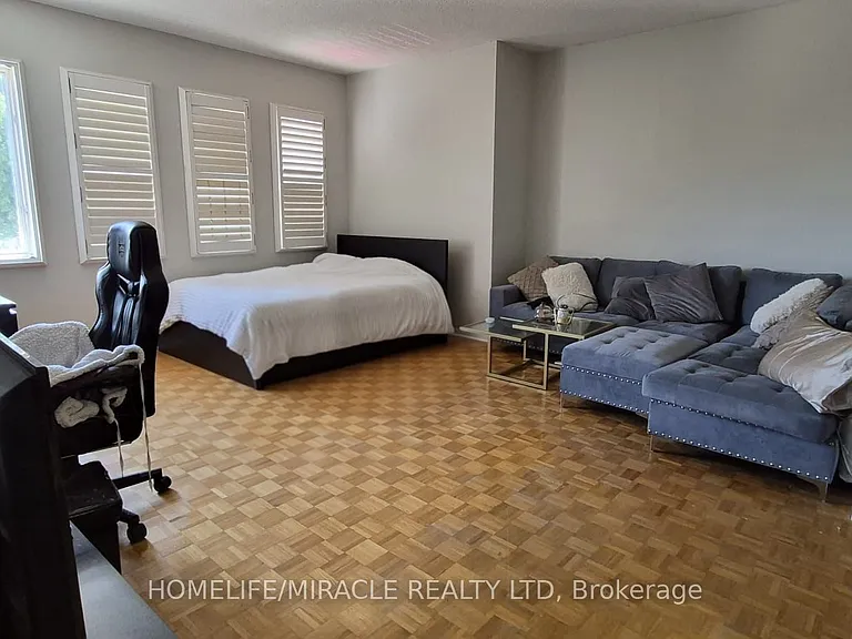 7123 Spyglass Cres — Photo 12