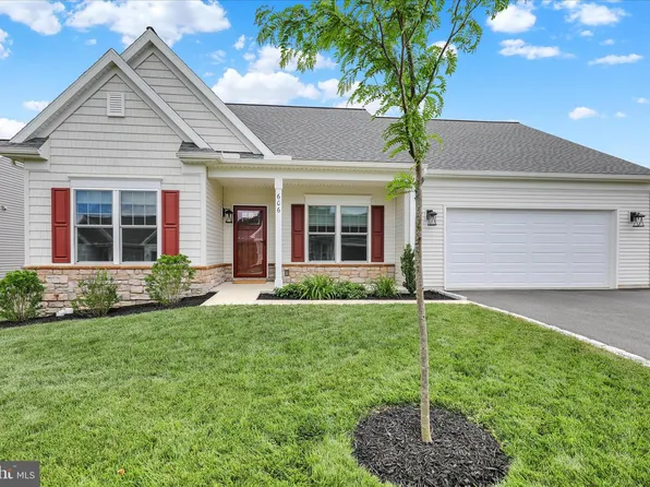 606 Lilliana Dr #L-0103, Lebanon, PA 17046