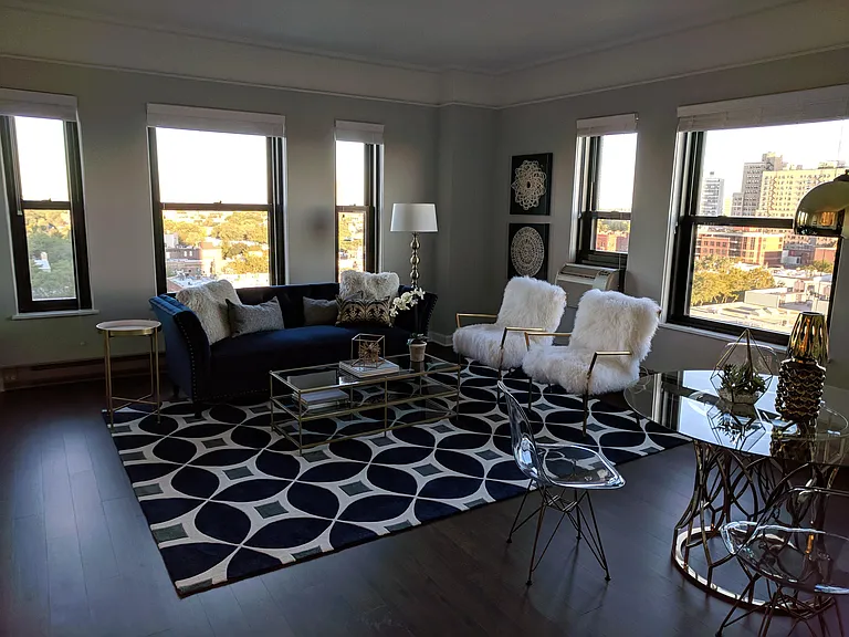 Webster House — Photo 42