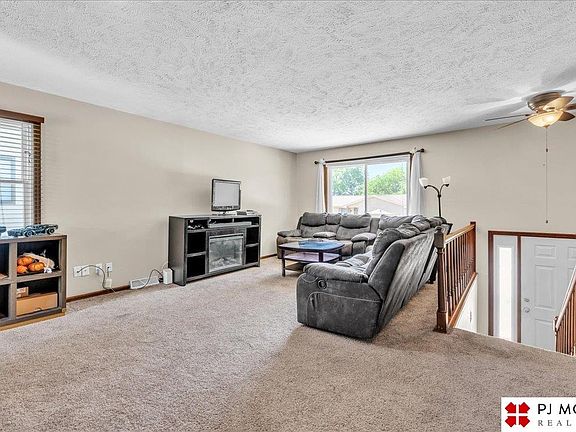 4th image of 6119-6121 N 108th Ave