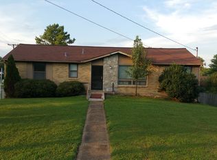 682 Harding Pl, Nashville, TN 37211