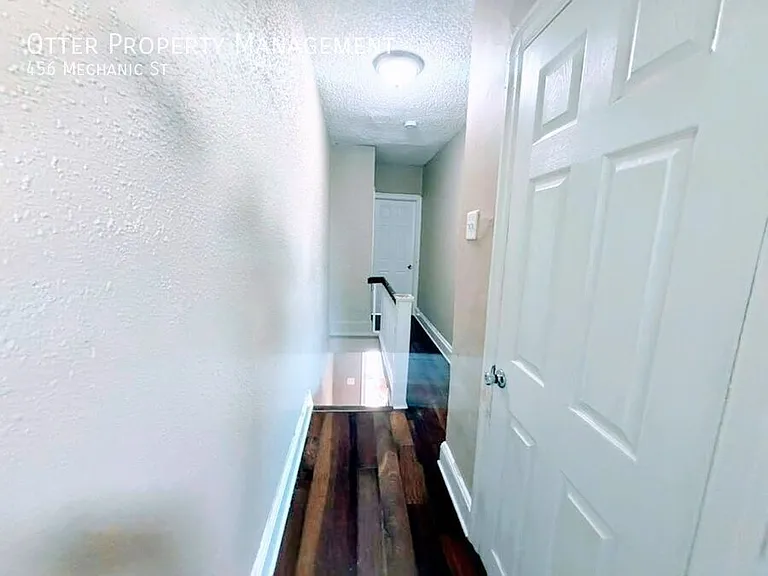 456 Mechanic St — Photo 20