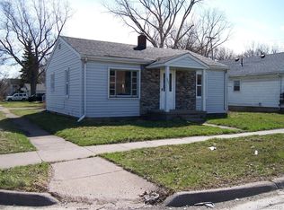 2002 16th St, Port Huron, MI 48060
