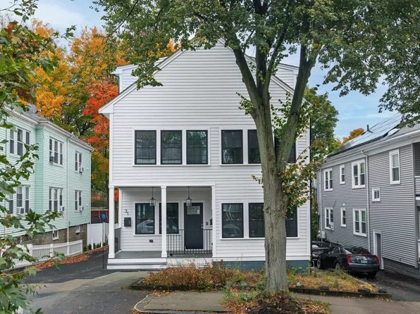 31 Westmore Rd #31, Mattapan, MA 02126