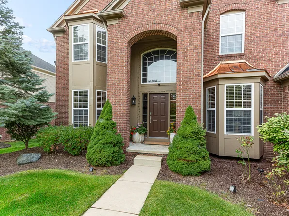 16775 Black River Dr, Northville, MI 48168