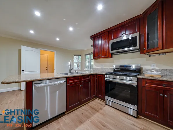 6182 Yolanda Ave, Tarzana, CA 91335