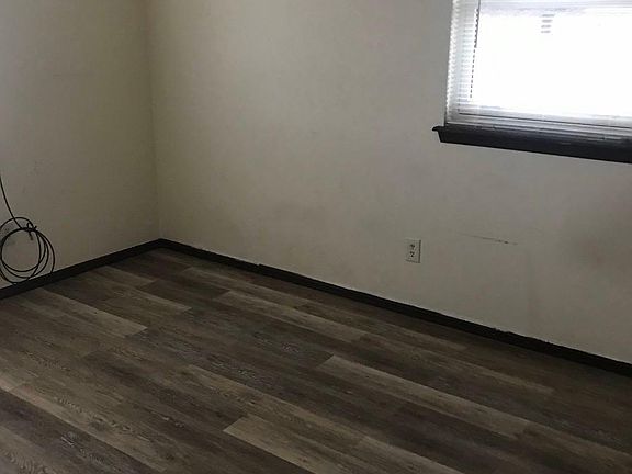 3rd image of 3809 Del View Dr
