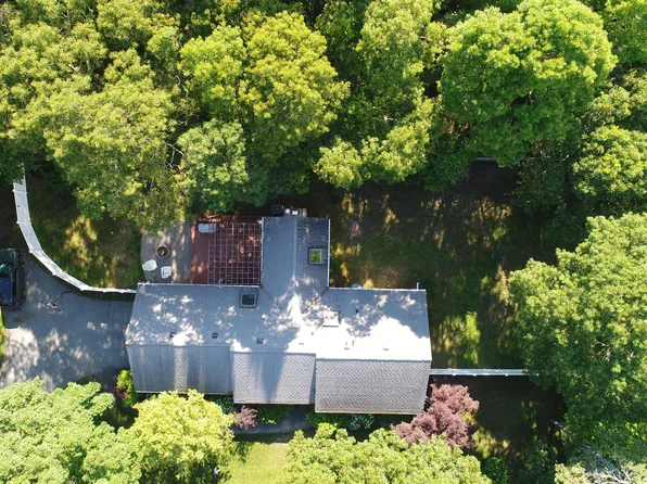 31 Childs Street, Centerville, MA 02632