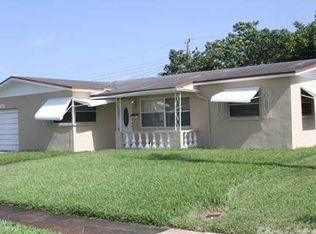 3677 NW 27th St, Lauderdale Lakes, FL 33311