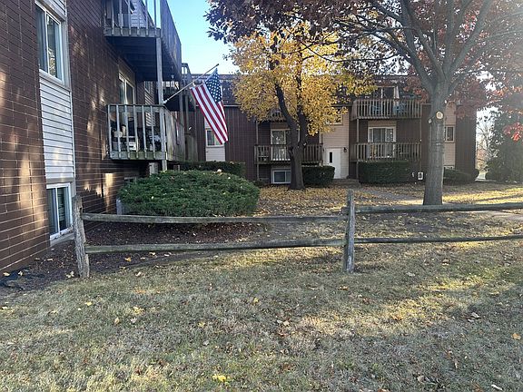 2nd image of 418 Adams St #11336282