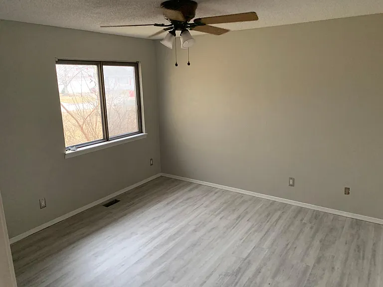 604 Compton Ave — Photo 8