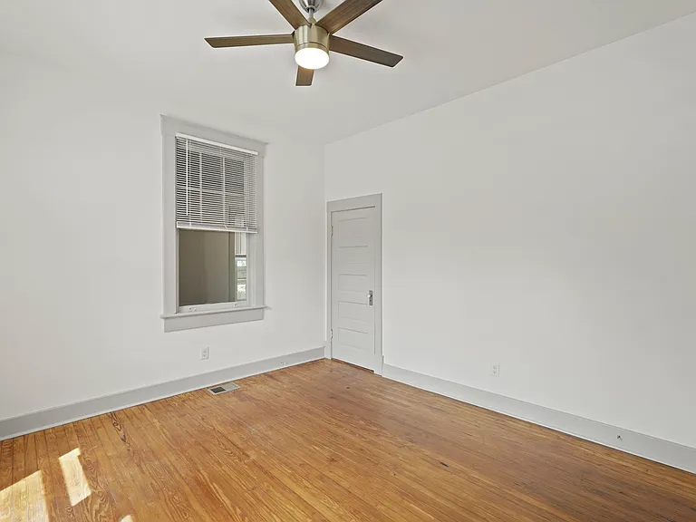 902 E Bolton St #A — Photo 51