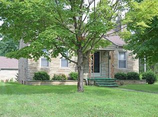 11 Dennis Dr, Swansea, IL 62226