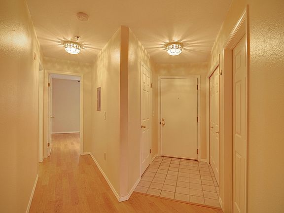 5th image of 8805 166th Ave NE APT 105
