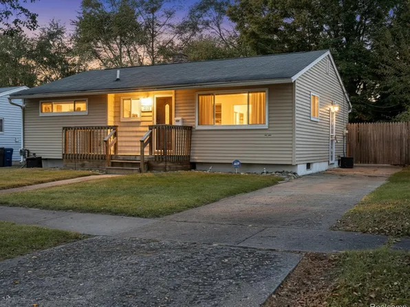 2801 Epsilon Trl, Flint, MI 48506