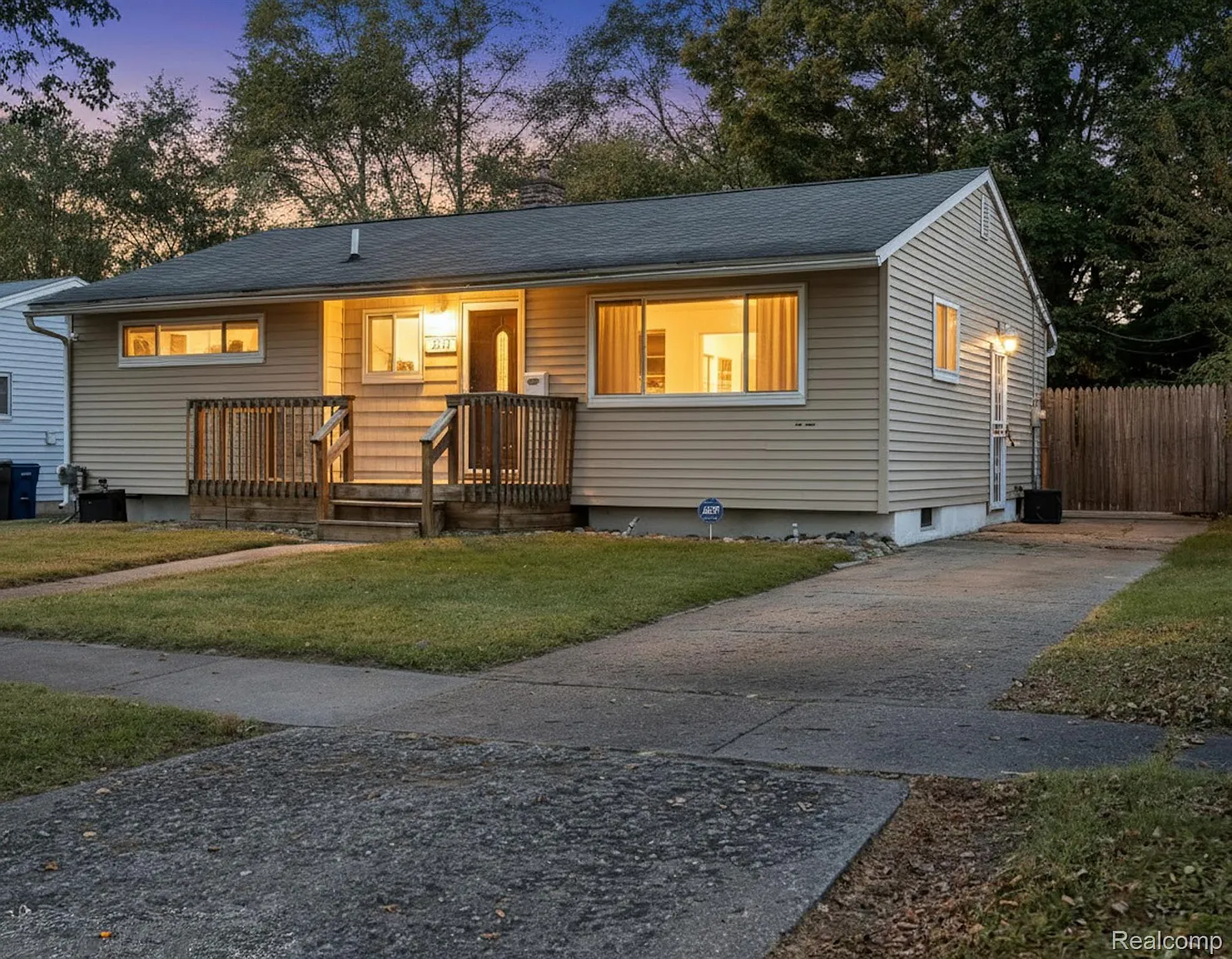 2801 Epsilon Trl photo 1