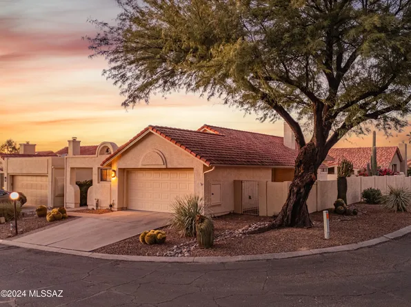 261 E Highcourte Ln, Oro Valley, AZ 85737