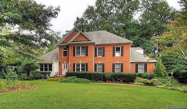 1st image of 7572 Pinehurst Dr