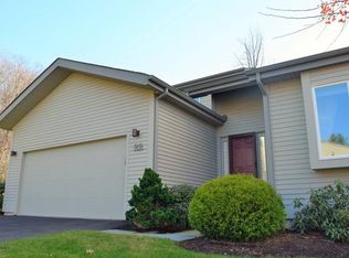 22 Gatewood, Avon, CT 06001