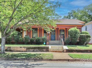 625 S Race St, Statesville, NC 28677