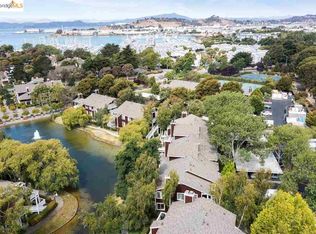 45 Marina Lakes Dr, Richmond, CA 94804