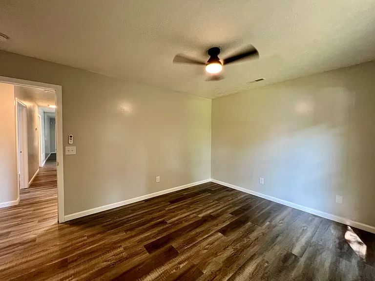28 Sycamore Dr — Photo 13