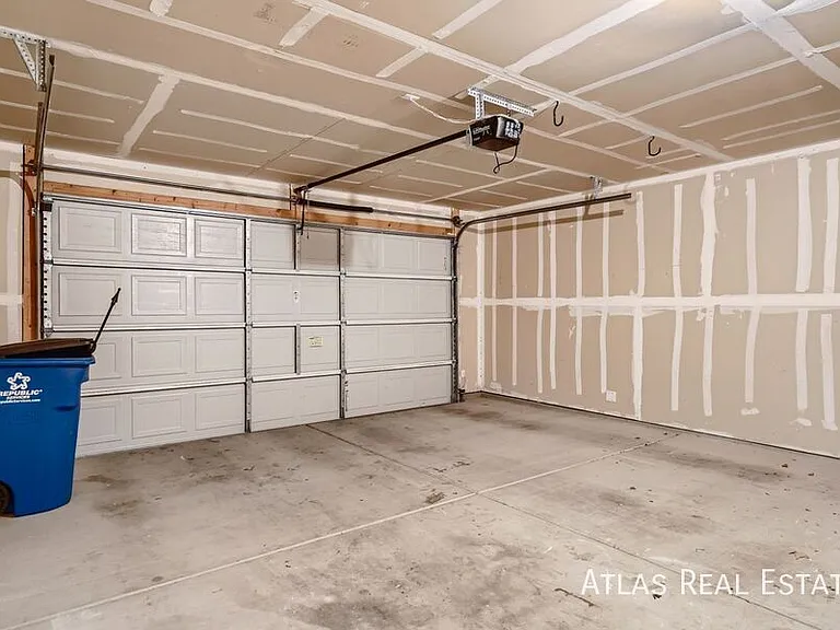 8437 W Green Kingfisher Ln — Photo 19