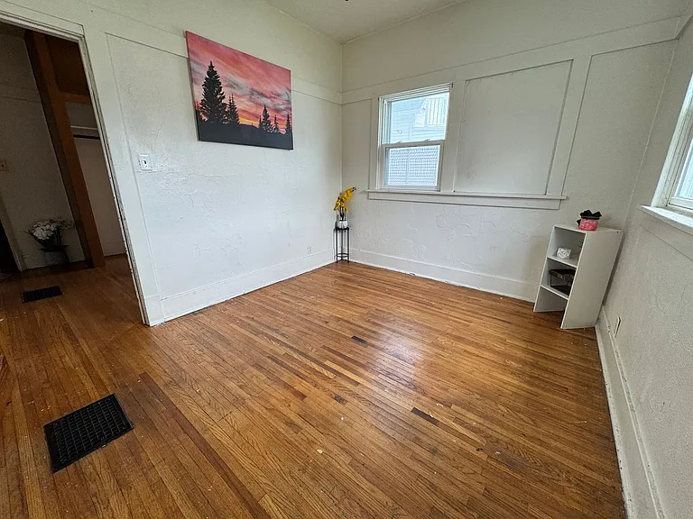 826 Williston Ave — Photo 16