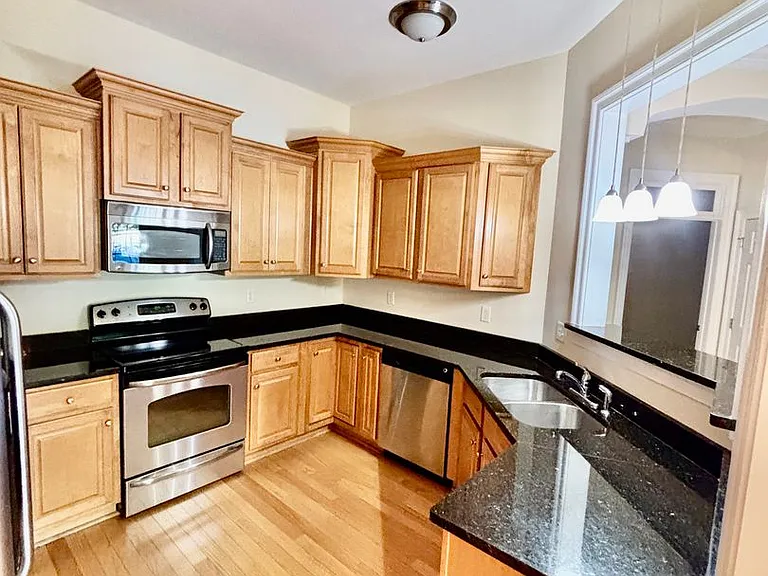 5215 Center St #103 — Photo 5