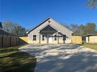 904 W 21st St, Bryan, TX 77803