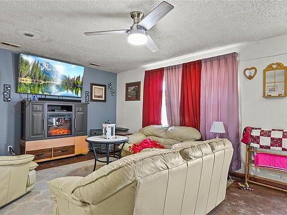 5th image of 4427 Claudine Ln