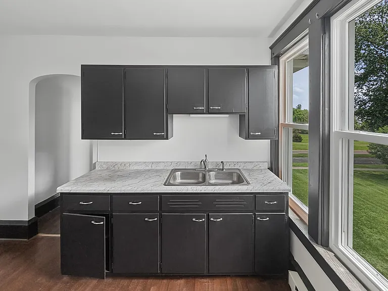 521 N Lott Blvd — Photo 10