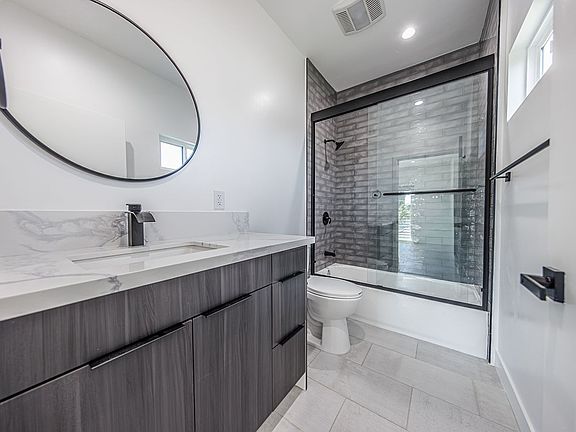 5th image of 11311 Collins St Unit 1