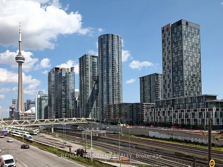 27 Bathurst St #404W — Photo 26