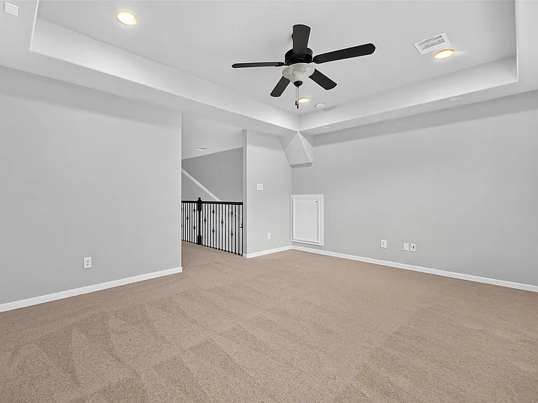 50 Vershire Cir — Photo 25