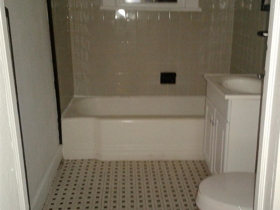 Bath/shower