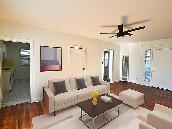 3rd image of 5212 Fountain Ave #7
