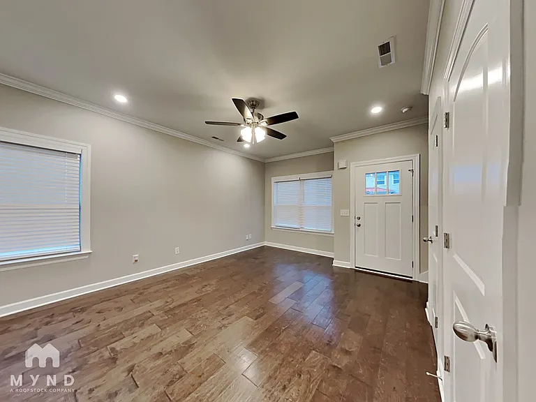 507 E Castle St — Photo 3