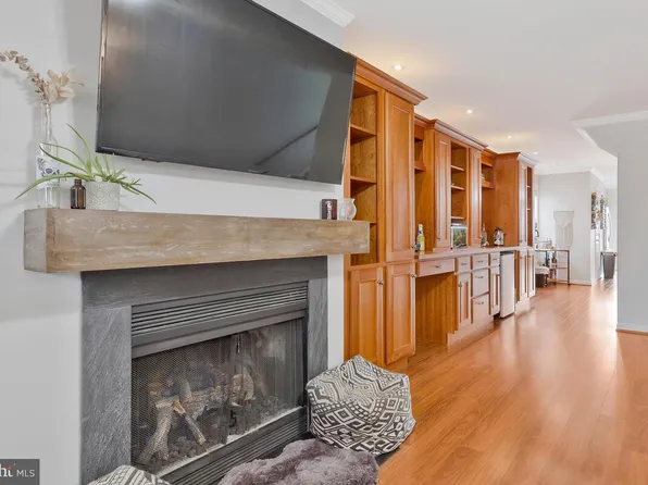 3939 7th St, North Beach, MD 20714