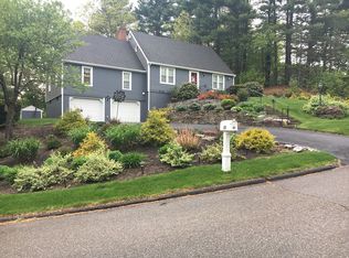 27 Banbury Ln, Holden, MA 01520