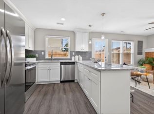 979 Smoke Tree Ln, Virginia Beach, VA 23452