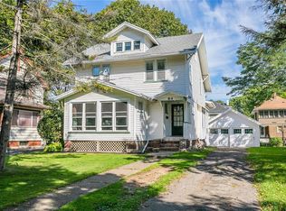 84 Inglewood Dr, Rochester, NY 14619