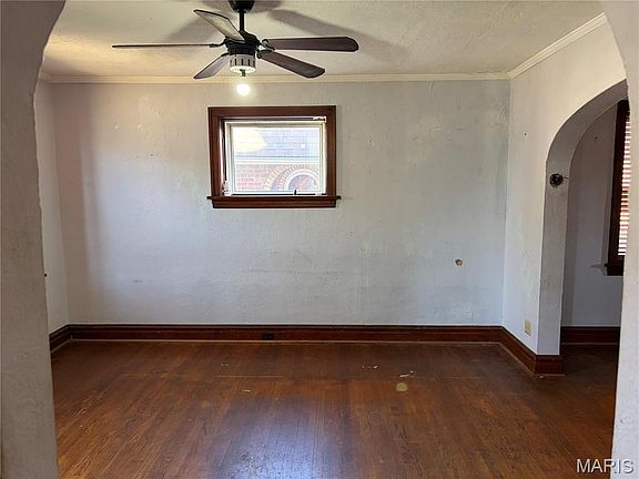 3rd image of 6418 West Ct