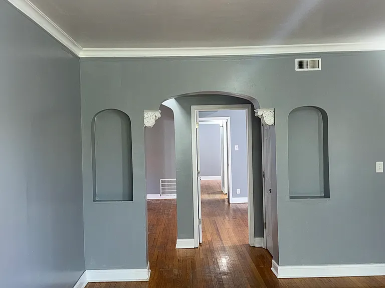 8815 S Dante Ave #2 — Photo 2