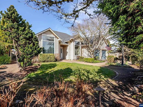 2nd image of 1139 Morse Ln SW