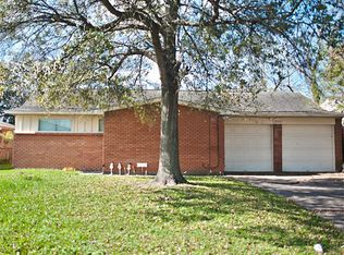 2122 Chestnut Ln, Pasadena, TX 77502